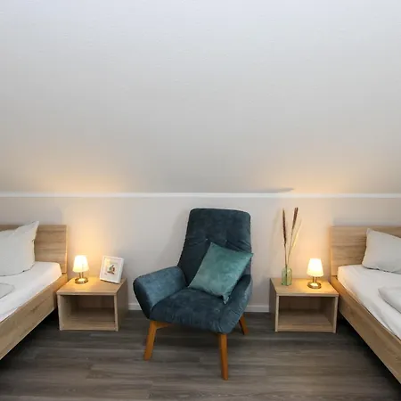 Darsskoenig 度假居 *